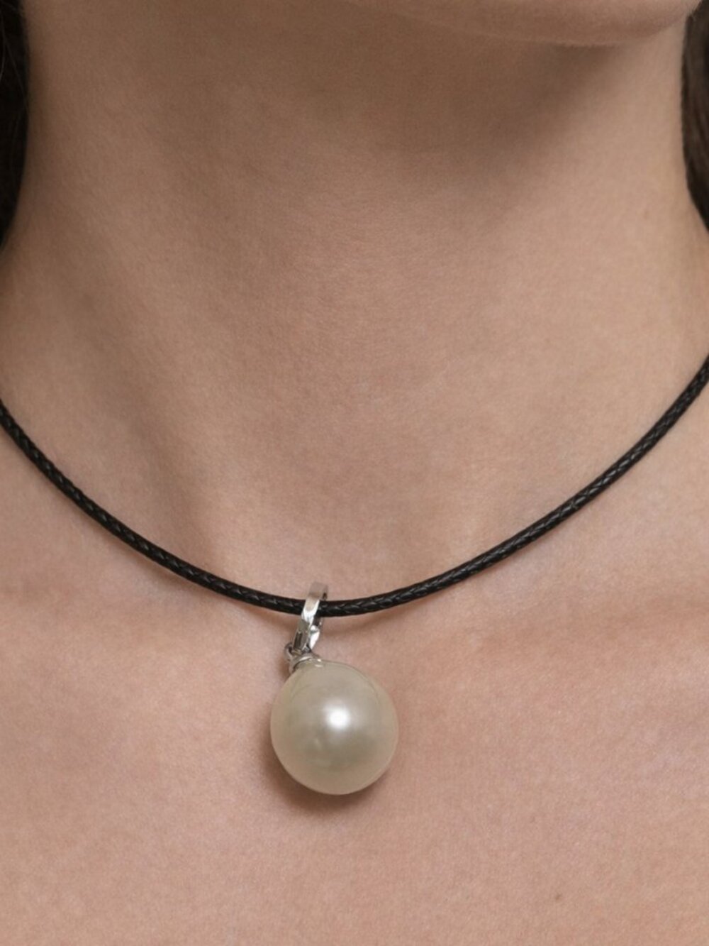 Sterling Silver Cultured Pearl Charm.